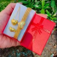 ราคา เซ็ท3ชิ้นสร้อยคอ2สลึงโซ่เล้กจี้ใจ18“-ข้อมือ1บ.แพหัวใจกลาง1ดวง-แหวน2สลึงเปียรอยหัวใจทองหุ้มฟรีกล่องตะจอ (1731784683772086888)