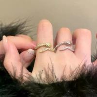 ราคา แหวนรูปงู ดีไซน์ระดับไฮเอนด์ สำหรับผู้หญิง ประดับเพชรระยิบระยับ แหวนเปิดปรับได้ ทันสมัย แหวน นะโม (1732260145594206345)