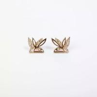 ราคา PLAYBOY ต่างหู รุ่น ST-233E344HG ดีไซน์ ต่างหูกระต่าย2หน้าซ้อนเงาชุบGold (1731926568727578767)