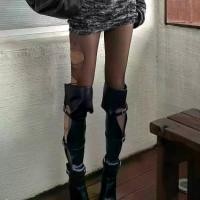 ราคา รองเท้าบูทยาวเหนือเข่า กริช สาวฮอต หัวแหลม สำหรับผู้หญิง ดีไซน์เฉพาะ สองทาง เซ็กซี่ กลวง รองเท้าส้นสูง รองเท้าบูทสลิปเปอร์ ปี 2025 (1731667852393743633)