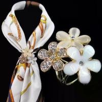 ราคา เข็มกลัดดอกไม้ สำหรับผ้าพันคอ เข็มกลัด หมุด และช่อดอกไม้ M40051 (1731630944413385853)