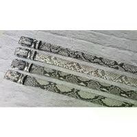 ราคา เข็มขัดหนังงูแท้ หัวเข็มขัดออโต้ เข็มขัดผู้ชาย เข็มขัดผู้หญิง เข็มขัด y2k เข็มขัดแฟชั่นผู้หญิง สายคล้องเอว เข็มขัดสาวอวบ ที่หนีบเข็มขัดนักเรียน สายรัดเข็มขัดนักเรียน ที่รัดเข็มข (1731395440562572269)