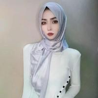 ราคา ผ้าพันคอไหมซาติน, ระดับไฮเอนด์, ผ้าพันคอแบบสามเหลี่ยม, ผ้าพันคอแบบเย็บ, มาใหม่, เหมาะสำหรับการเย็บผ้าพันคอแบบสามเหลี่ยม, ผ้าพันคอ (1731786203865056444)