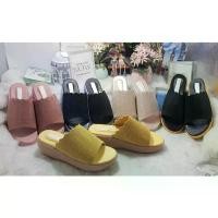 ราคา รองเท้าส้นเตารีดPUสูง 2.5 นิ้วเบาสบาย ขายดีประจำเดือนนี้ (1731539935730894268)