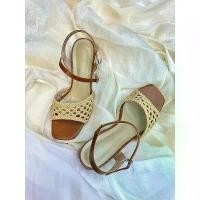 ราคา หนังแพะ วินเทจ สาน ส้นบล็อก สไตล์โรมัน ศิลปะ สายเดี่ยว [COD] (1731816887810688495)