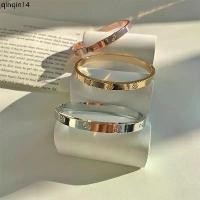 ราคา กำไล สร้อยข้อมือ ด้ายแดง กำไลโอม ใส่ได้ทั้งชายหญิง (1731387260476752928)