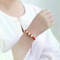 ราคา สร้อยข้อมือเรืองแสง 12 ราศี เสน่ห์นำโชค สายสีแดง ลูกปัดนำโชค สัตว์ สร้อยข้อมือทอมือ กำไล สไตล์เชือกถัก แฟชั่น (1731542374309791154)