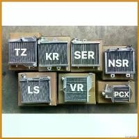 ราคา fortnishop ความคงทน หม้อน้ำ TZR- KR- SERPICO- NSR- PCX- VR- LS อลูมิเนียมงานตัวหนารับประกันรั่วซึมทุกใบ ห้ามใส่หล่อเย็น มอเตอร์ไซค์ motorcycle กล่อง ท้าย ฟอซ่า 350 (1730506508427298830)