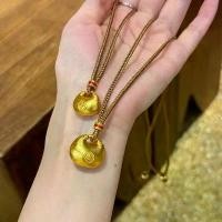 ราคา สร้อยคอ Fu จี้อ้วนน้อย เงางาม สไตล์ใหม่ร้อน เทรนด์จีน โซ่กระดูกไหปลาร้าสไตล์จีน เครื่องประดับอเนกประสงค์ โชคเกอร์ทองคำ 2023 สร้อย นก got 7 อากาเซ่ กระพรวน โดเรม่อน ทอง เหมื (1731296735404394455)