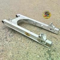 ราคา ขาย สวิงอามDKTแท้อลูมิเนียม อามแต่งเวฟ125R/S/wave125iบังลม-wave110i-ปลาวาฬ ขนาดเท่าเดิม กล่องตัวใหม่ ป้ายทอง(ดำคลองเตย) (1731675260911847419)