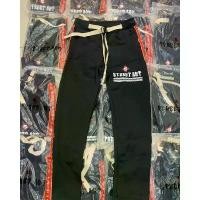 ราคา กางเกงขายาวแต่งแถบ street art ผ้าวอร์มนุ่ม พร้อมส่งชาย-หญิง จัดส่งเฉพาะจุด (1731751532476924962)