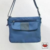 ราคา 【SALE】แตงโม (SUIKA) - กระเป๋าสะพายข้าง multi-zip travel bag สีน้ำเงิน (PR.B-60100) (1731838011099154035)