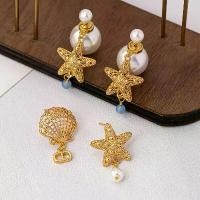 ราคา ต่างหูมุกตัวอักษร CD ชุบทอง แฟชั่น ต่างหูตัวอักษรอเนกประสงค์ สำหรับผู้หญิง มาใหม่ (1731565385694872987)