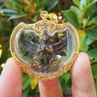 ราคา พญาครุฑสี่กร หลวงพ่อสวัสดิ์ วัดศาลาปูน จ.อยุธยา เลี่ยมกรอบทองอย่างดีกันน้ำ (1730630131901041256)