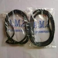 ราคา (พร้อมส่ง) ยางขอบประตูหน้า NISSAN BIG-M ปี 1986-1997 , TD,BDi / BIG-M 925 / BIG-M 993 BIG-M โง่ BIG-M หน้าลาว รถยนต์ Car รถ แม่ แรง 60 ตัน รถกระบะ รถตู้ (1731062220556438118)