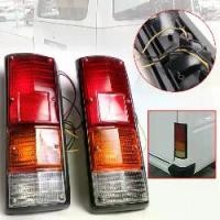 ราคา ไฟท้าย รถยนต์ รุ่น ISUZU BUDDY MINI VAN รถกระบะ ปี 1985 - 1995 3 สี ขอบดำ 1 คู่ ซ้าย + ขวา รวมชุดสายไฟ Car (1729991214678182114)