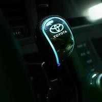 ราคา หัวเกียร์หลากสีเปิดใช้งาน Toyota Touch ไฟ LED โลโก้รถ คันเกียร์ (1729647576634460474)