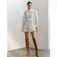 ราคา [Pomelo] มินิเดรสดีเทลเลเซอร์คัท รุ่น Diana / Diana Laser-Cut Mini Dress (1730434144761972827)