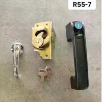 ราคา กุญแจประตู กลอนประตู รถแม็คโคร ฮุนได R55-7 อะไหล่ รถขุด แม็คโคร รถตัก (1729970526169500405)