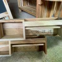 ราคา ที่แขวนกุญแจ ติดผนัง งานไม้ (1729675941954488569)