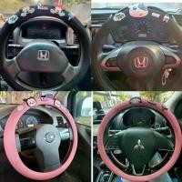 ราคา ฝาครอบพวงมาลัยรถยนต์กลม, สากล (15 นิ้ว), วัสดุผ้าไหมน้ำแข็งไมโครไฟเบอร์, ระบายอากาศได้, พร้อมวงแหวนยางด้านใน, ฝาครอบป้องกันพวงมาลัยรถยนต์การ์ตูนน่ารัก, เหมาะสำหรับรถยนต์ขนาดเล็ก, SUV, รถตู้, รถบรรทุก