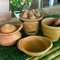 ราคา ชุดหม้อข้าว หม้อแกงของเล่นเด็ก ชุดขนมครก ครก หม้อดินเผา ขนาดเล็กสำหรับเด็ก มี 2 ขนาด ใหญ่ เล็ก (1730585020776418000)