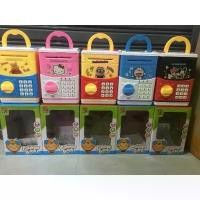 ราคา COD ออมสิน ATM ดูดแบงค์ กระปุกออมสิน มีรหัส มีเสียงเพลง ด้านบน ATM มีไฟส่องแบงค์ปลอม มีช่องหยอดเหรียญ (1731866526913037778)