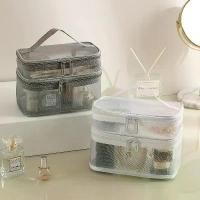 ราคา กระเป๋าแต่งหน้า วัสดุตาข่าย ความจุมาก ดีไซน์เรียบง่าย พกพาสะดวก กระเป๋าใส่อุปกรณ์อาบน้ำเครื่องสำอางแบบใช้มือถือ สองชั้น เหมาะสำหรับการเดินทาง ชั้นวางของ ชั้น (1731782775504078384)