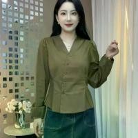 ราคา เสื้อเชิ้ตแขนยาวคอวีย้อนยุคฝรั่งเศส, แฟชั่นฤดูใบไม้ร่วงที่สะดวกสบาย, สไตล์ลำลอง, สีทึบ, เสื้อ Ruched, เอว-รัด ชุด ไทย งาน เช้า ชุด ไทย ราคา ถูก ชุด ล้าน นาประยุกต์ ชุด น (1731855342183679074)