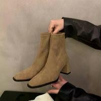 ราคา รองเท้าบูทหุ้มข้อ ส้นสูง สไตล์เกาหลี วัสดุหนังกลับ รองเท้าผู้หญิง คอลเลคชั่นฤดูใบไม้ร่วงและฤดูหนาวใหม่ 2024 นิ้วเท้าสี่เหลี่ยม รองเท้าบูทหุ้มข้อบาง (1731360534408563311)