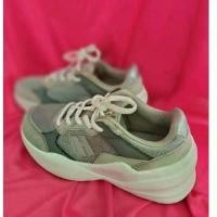 ราคา รองเท้าผ้าใบมือสองสภาพนางฟ้า แนะนำ รองเท้าผ้าใบผู้หญิง รองเท้าผ้าใบหญิง (1731788918002059494)