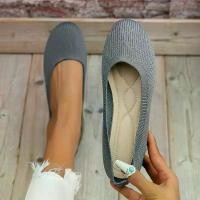 ราคา รองเท้าส้นเตี้ยผู้หญิง สีพื้น สีดำ สลิปออน ตื้น ใส่สบาย พับเก็บได้ รองเท้าส้นแบน สีน้ำตาล สำหรับผู้หญิง (1730136830943595201)