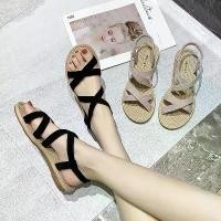 ราคา รองเท้าส้นเตี้ยผู้หญิง แบบสวม รัดข้อเท้า ดีไซน์ใหม่ 2025 สไตล์เกาหลี รองเท้าส้นเตี้ย แบบเปิดปลายเท้า พื้นยางน้ำหนักเบา ใส่สบาย รองเท้ารัดข้อเท้า ดีไซน์เรียบหรู สำหรับวันสบายๆ (1729556556273584335)