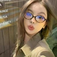 ราคา แว่นตาผู้หญิง สไตล์อเมริกัน ย้อนยุค วงรี กรอบเล็ก แฟชั่น ลายกระเบนนกและเสือดาว แว่นตาธรรมดา (1730769604604037450)