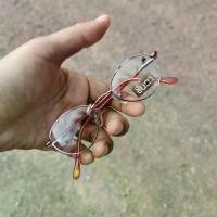 ราคา กรอบแว่นตา แว่นตาวินเทจ แว่นเก่าเก็บยุค 90s รุ่น Jing Joo Pink กรอบแว่นทรงรีมนเล็กจิ๋ว สีชมพู เลนส์ใส รองรับการนำไปตัดเลนส์สายตา วินเทจแท้ หายากและไม่มีผลิตอีกแล้ว นำเสนอโดย ร้านชินตา (172955386227029