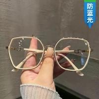 ราคา แว่นตาป้องกันแสงสีฟ้า สีขาวขุ่น กรอบใหญ่ สไตล์เกาหลี กรอบแว่นตา แว่นตาธรรมดา เหมาะสำหรับหน้าเปล่า (1730691517329214448)