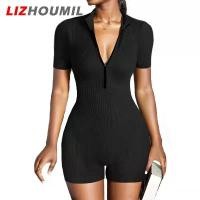 ราคา จั๊มสูทผู้หญิง LIZHOUMIL สไตล์ลำลอง แขนสั้น คอวี ซิป บอดี้คอน สีพื้น คุมพุง กางเกงขาสั้น บอดี้สูท (1732224393034763171)