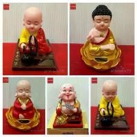 ราคา ตุ๊กตา เณรน้อย พระสังกัจจายน์ สวดมนต์ พลังงานโซลาเซลล์ ขยับได้ ขยับมือ,ศีรษะ เฟิงสุ่ย 3.5 / 5 นิ้ว ขายร้อน (1731963379422233814)