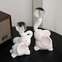 ราคา ตุ๊กตาช้างขาว มีเสน่ห์ พร้อมสีชมพูด้านบน ตกแต่งแก้วและเรซินสร้างสรรค์ เหมาะสำหรับห้องนั่งเล่น ตู้ทีวี ชั้นวางไวน์ และทางเข้า ของขวัญขึ้นบ้านใหม่ในอุดมคติ เครื่องประดับ (1731815000118691169)