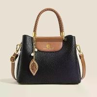 ราคา กระเป๋าโท้ทแบบใช้มือถือ เนื้อ PU กระเป๋าสะพายข้าง กระเป๋า เจลลี่ บันนี่ crochet bag captain leather alice coziibag กระเป๋า สายรุ้ง ใบ ใหญ่ coral bag กระเป๋า อลูมิเนียม (1732234393781046202)