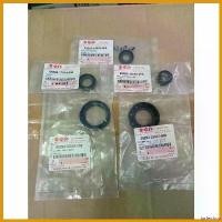 ราคา forfeishop ความคงทน ซีลเครื่อง SUZUKI (แท้ศูนย์) Rc100 / RC110 คริสตัล สวิง (5ตัว)ทั้งชุด Motorcycle มอเตอร์ไซค์ ที่ จับ มือ ถือ รถ (1730669024196724756)