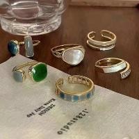 ราคา แหวนเปิดปรับได้ สไตล์เท่ ดีไซน์พิเศษ คุณภาพสูง ราคาไม่แพง หรูหรา สไตล์ยุโรปและอเมริกา แหวนนิ้วก้อย อินเทรนด์ สำหรับผู้หญิง surprise ring box แหวน แฟชั่น แหวน พลอย สีฟ้า แหวน หัว กระเบน (17317235989223