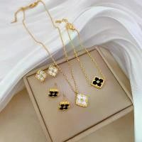 ราคา สร้อยคอโคลเวอร์4กลีบหัวใจเปิดปิด เพชรเต็มใบ สองสไตล์ ราคานักเรียน จี้ พลอย สร้อยคอ หลวงพ่อรวย (1732314686883793557)