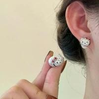 ราคา สร้อยคอเทนนิส เพชร ต่างหูเพทายและมุกคิตตี้ สไตล์มินิมอล ชิคๆ เครื่องประดับสตรี (1731838112211829871)