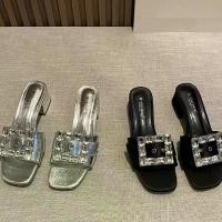 ราคา พร้อมส่ง รองเท้าแตะ สูง 2 นิ้ว 35-40 หัวเข็มขัด เพชร รองเท้าผู้หญิง GB035 (1731793534427629285)