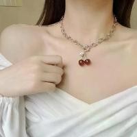 ราคา สร้อยคอเชอร์รี่ สำหรับผู้หญิง สีดำและสีแดง สไตล์ Ins สาวกอธิคเข้ม โซ่กระดูกไหปลาร้า สร้อยคอย้อนยุคอเนกประสงค์เกาหลี โซ่ เสน่ห์หา สร้อยคอ สีแดง ท๊อป ไทด์ ทับทิม (1731770343185877069)