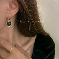 ราคา ต่างหูรูปหัวใจ ดีไซน์เรขาคณิต ต่างหูแฟชั่น ต่างหูสีดำ ต่างหูคริสตัล ต่างหูจี้หัวใจ เครื่องประดับ (1732214574580796370)