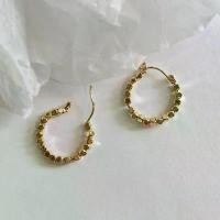 ราคา สวัสดิการสด ต่างหูก้านเงินแท้ ( S925 pin ) ต่างหูห่วง ทรงลูกเต๋า สีทองล้วน 2cm (1730348051522292026)