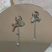 ราคา ต่างหูจี้ไม้กางเขน ดีไซน์อสมมาตร พู่เพทาย เข็มโลหะ ต่างหูห่วง สำหรับผู้หญิง เครื่องประดับหูบุคลิกภาพ (1732240159418845425)