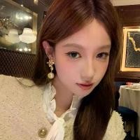 ราคา ชุดสูทแฟชั่นสไตล์ใหม่ อเนกประสงค์ เหมาะสำหรับผู้หญิง ตุ้ม หู สร้อย ข้อมือ เสริม ดวง ความรัก ทอง ปลอม ราคา ถูก จิว เกาหลี เครื่อง ประดับ หรู หรา chanel earrings แหวน แฟชั่น (1731542648632542538)